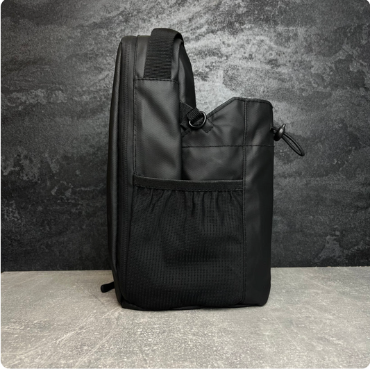 Bolso magnético que mantiene tus esenciales justo donde entrenas